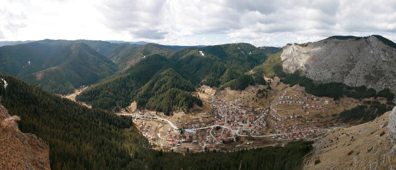 Къща Край Реката - Триград Dış mekan fotoğraf