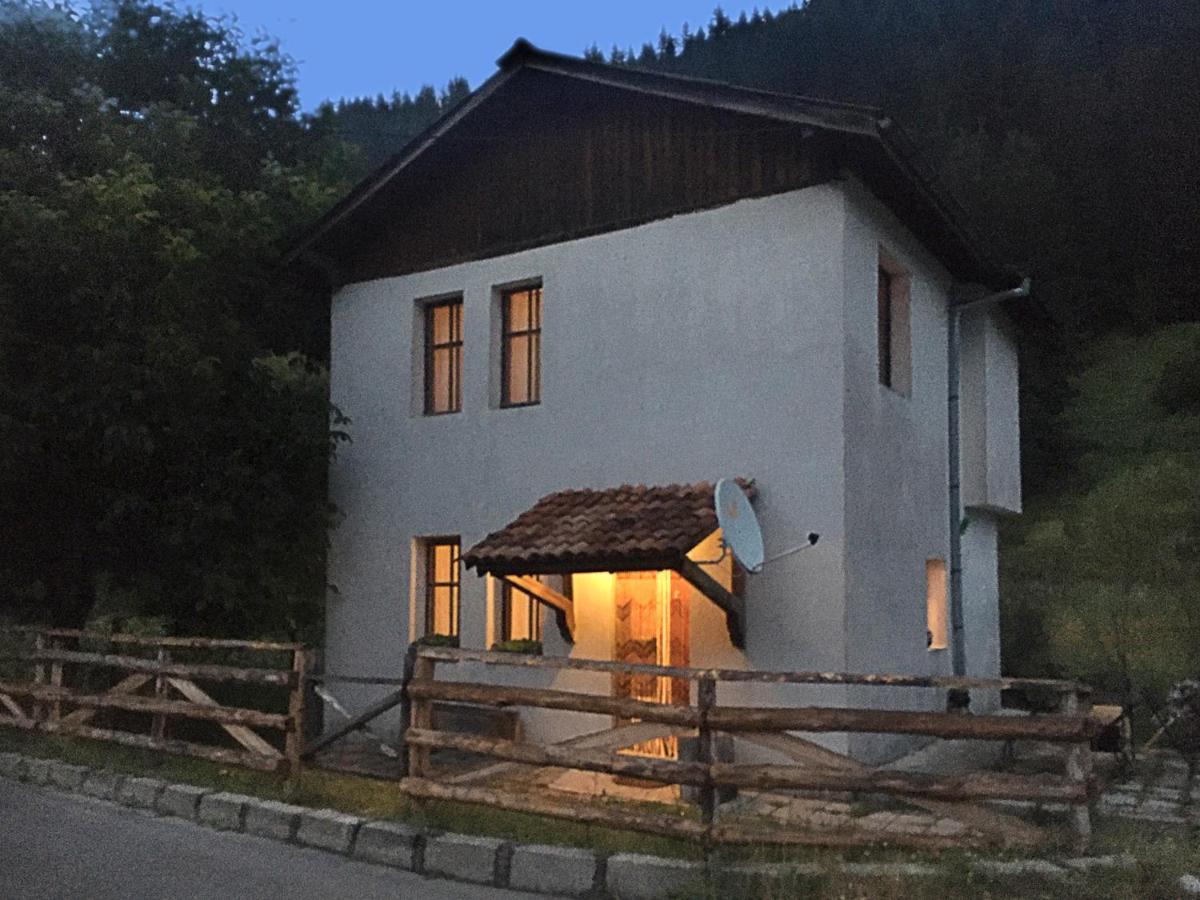 Къща Край Реката - Триград Dış mekan fotoğraf